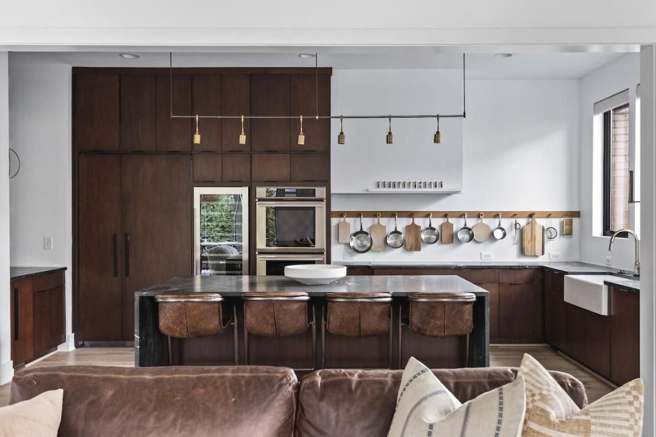 Luxury In Hills With Garage And Walk To The Park * Nashville