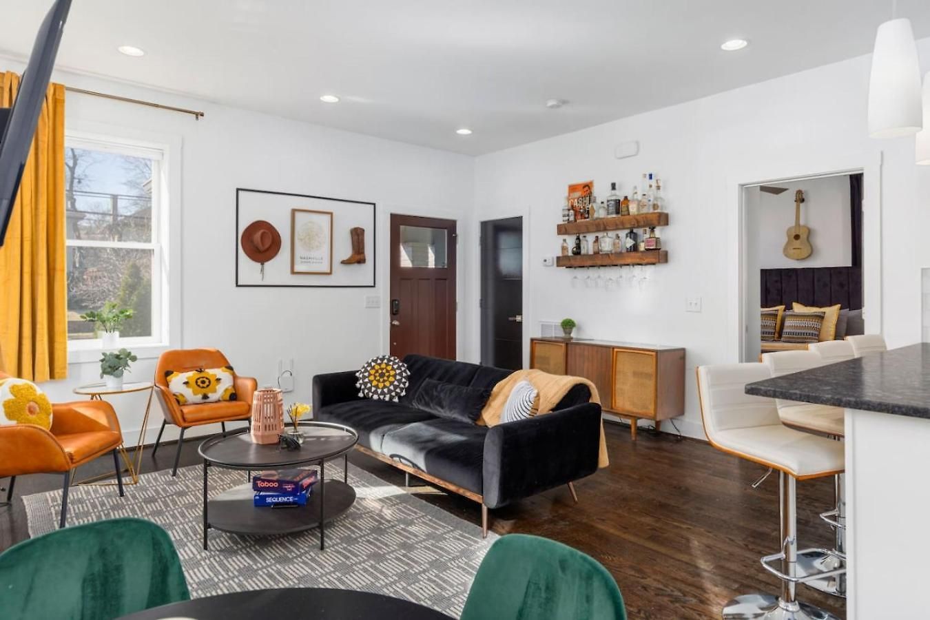 Two Adjacent Homes In 12 South And Belmont Area Sleeps 20 People *