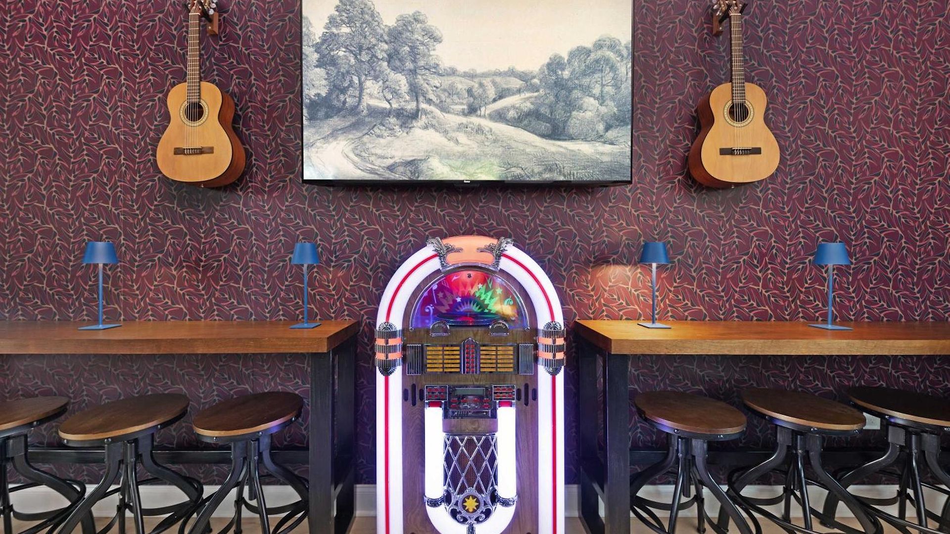 The Morrison - Karaoke Theater Backyard Oasis * Nashville