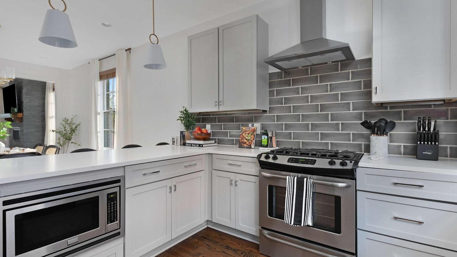 The High Note - Spectacular Rooftop Walk To Gulch Holiday home *
