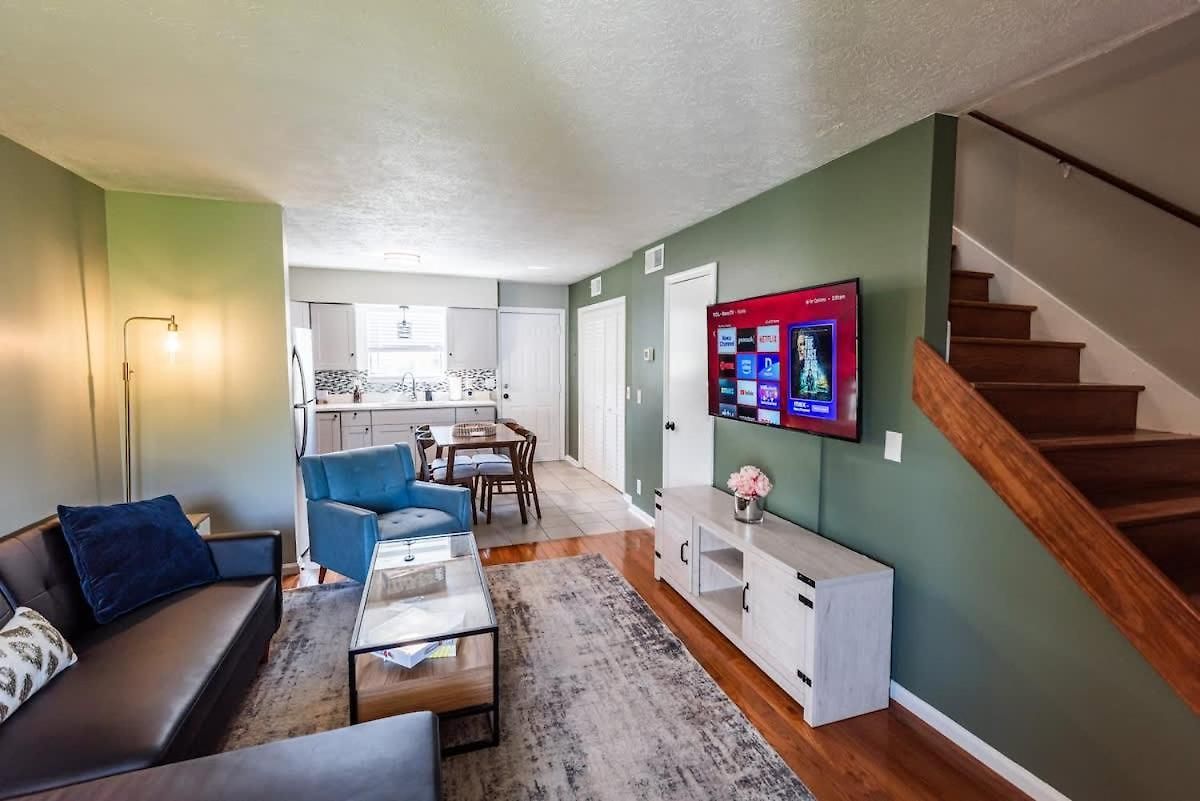 Riverside Retreat Near 5 Points * Nashville