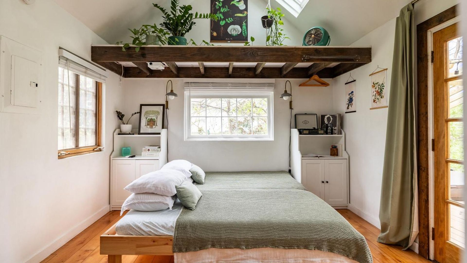 Dreamy Tiny House With Hot Tub And Garden Patio Holiday home