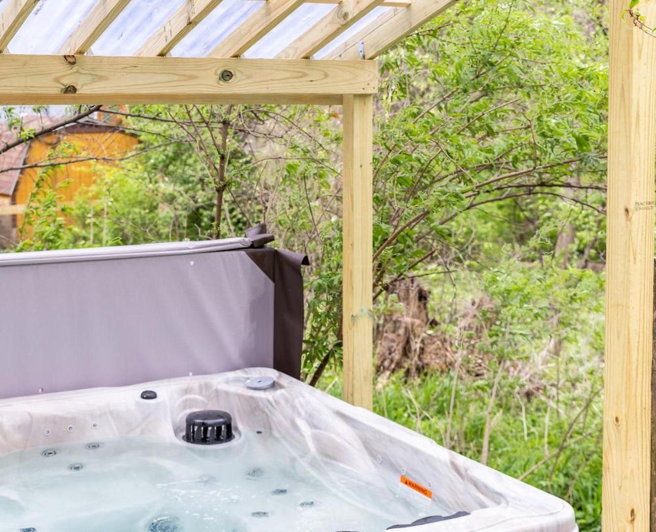 Dreamy Tiny House With Hot Tub And Garden Patio Holiday home *
