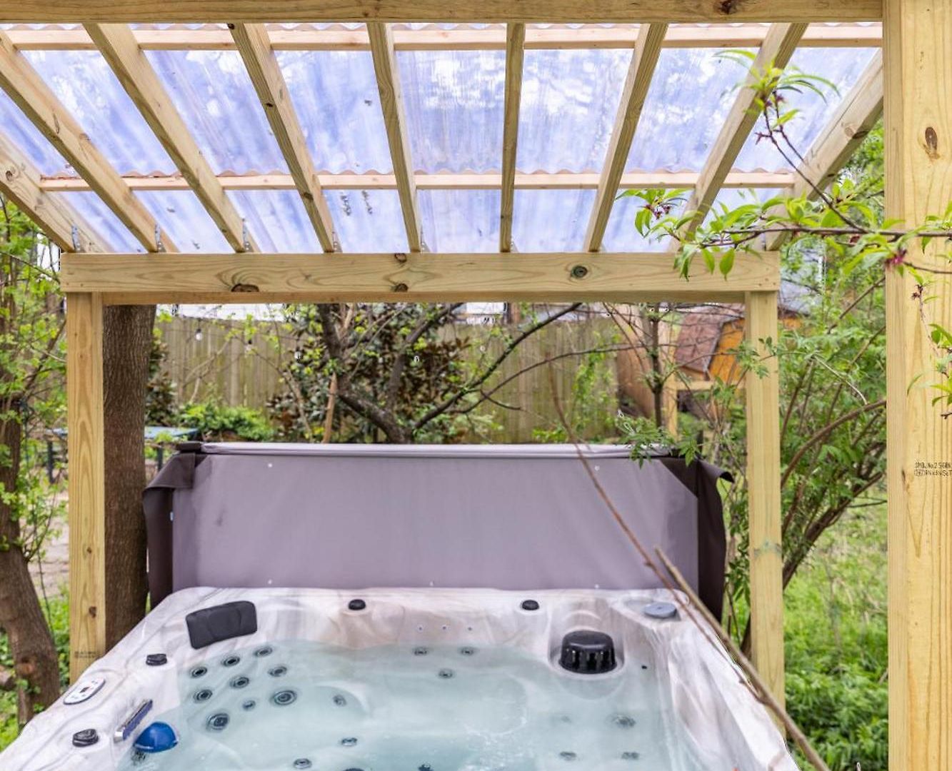 Dreamy Tiny House With Hot Tub And Garden Patio Holiday home Nashville