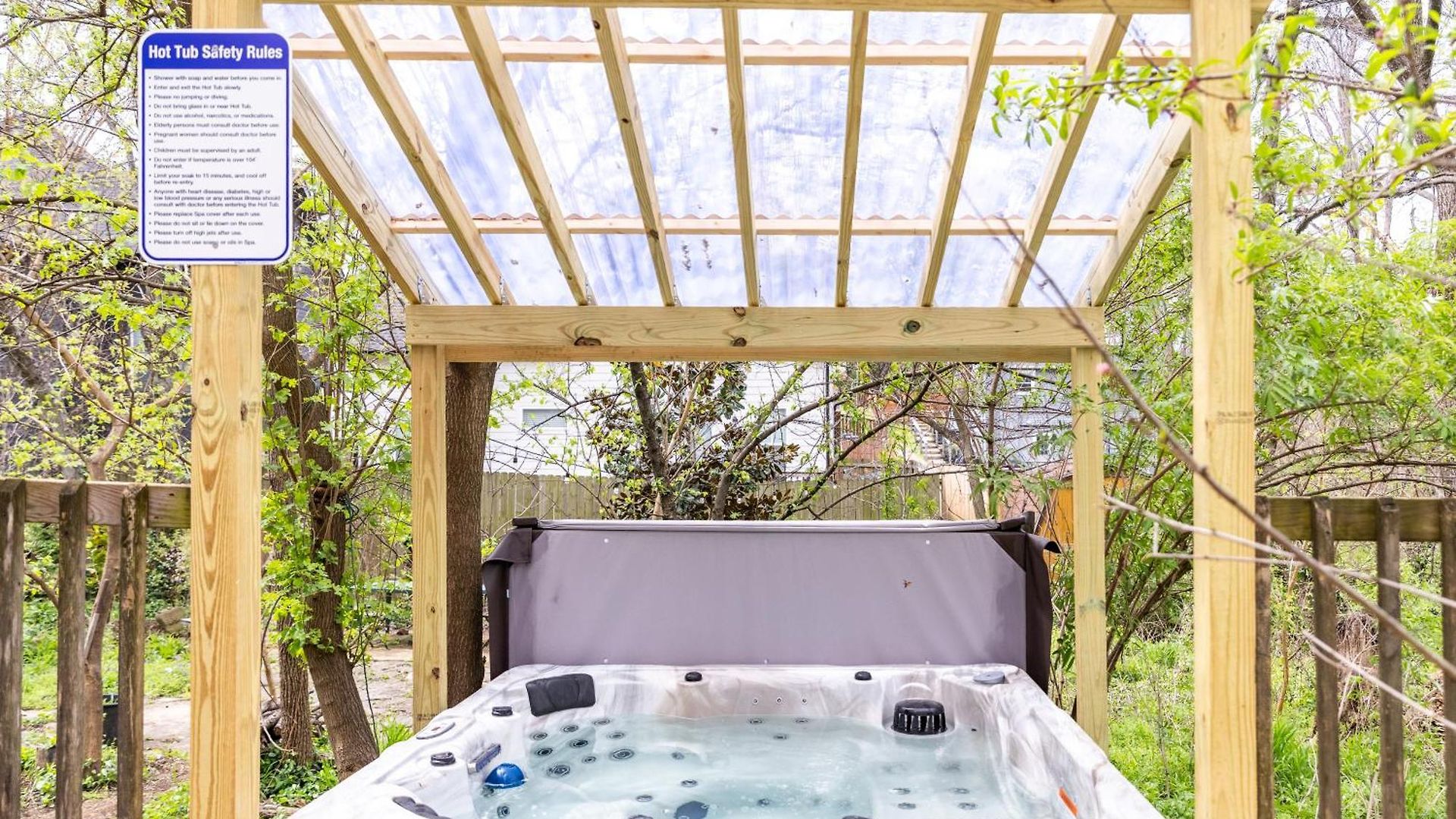 Dreamy Tiny House With Hot Tub And Garden Patio Holiday home Nashville