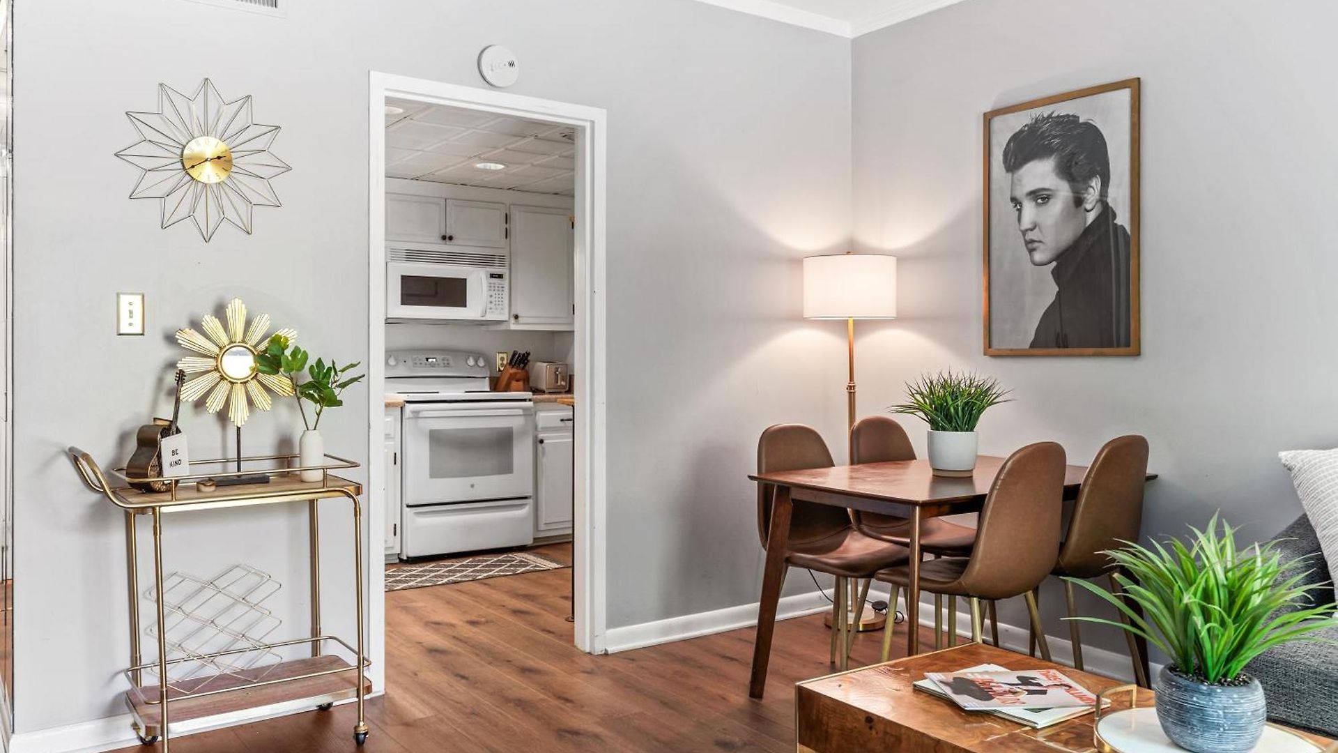 Famous Music Row 1 Bedroom With Free Parking And Pool Holiday home Nashville