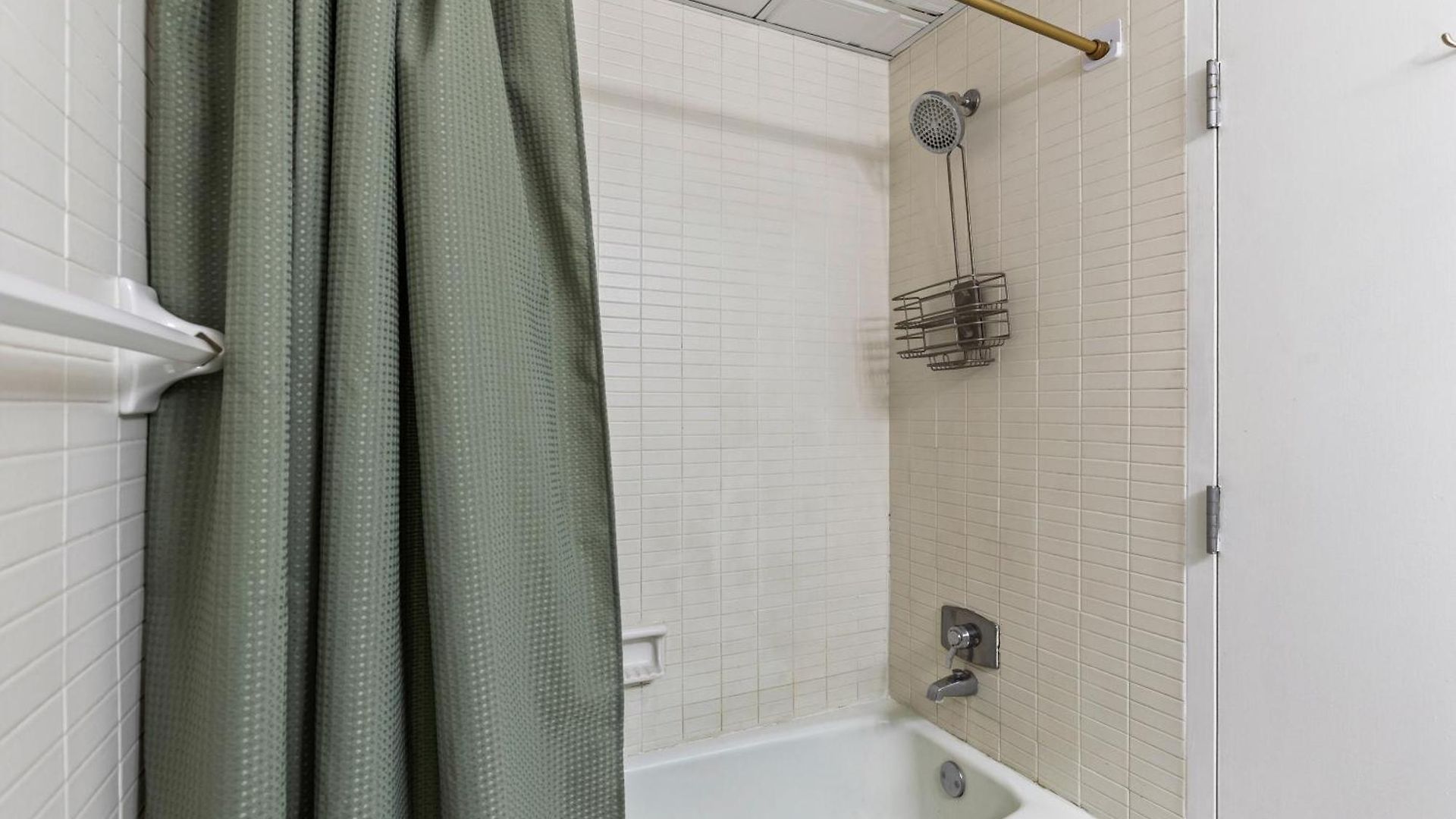 Famous Music Row 1 Bedroom With Free Parking And Pool Nashville
