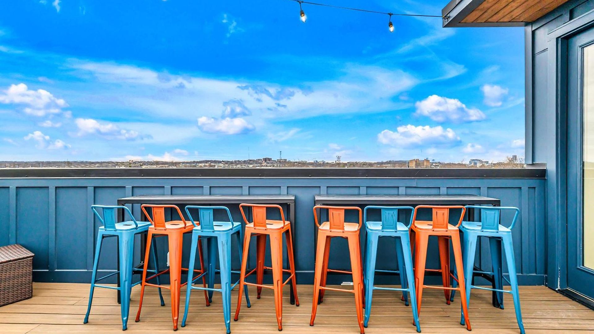 Luxury Hot Tub & Rooftop Deck Downtown * Nashville
