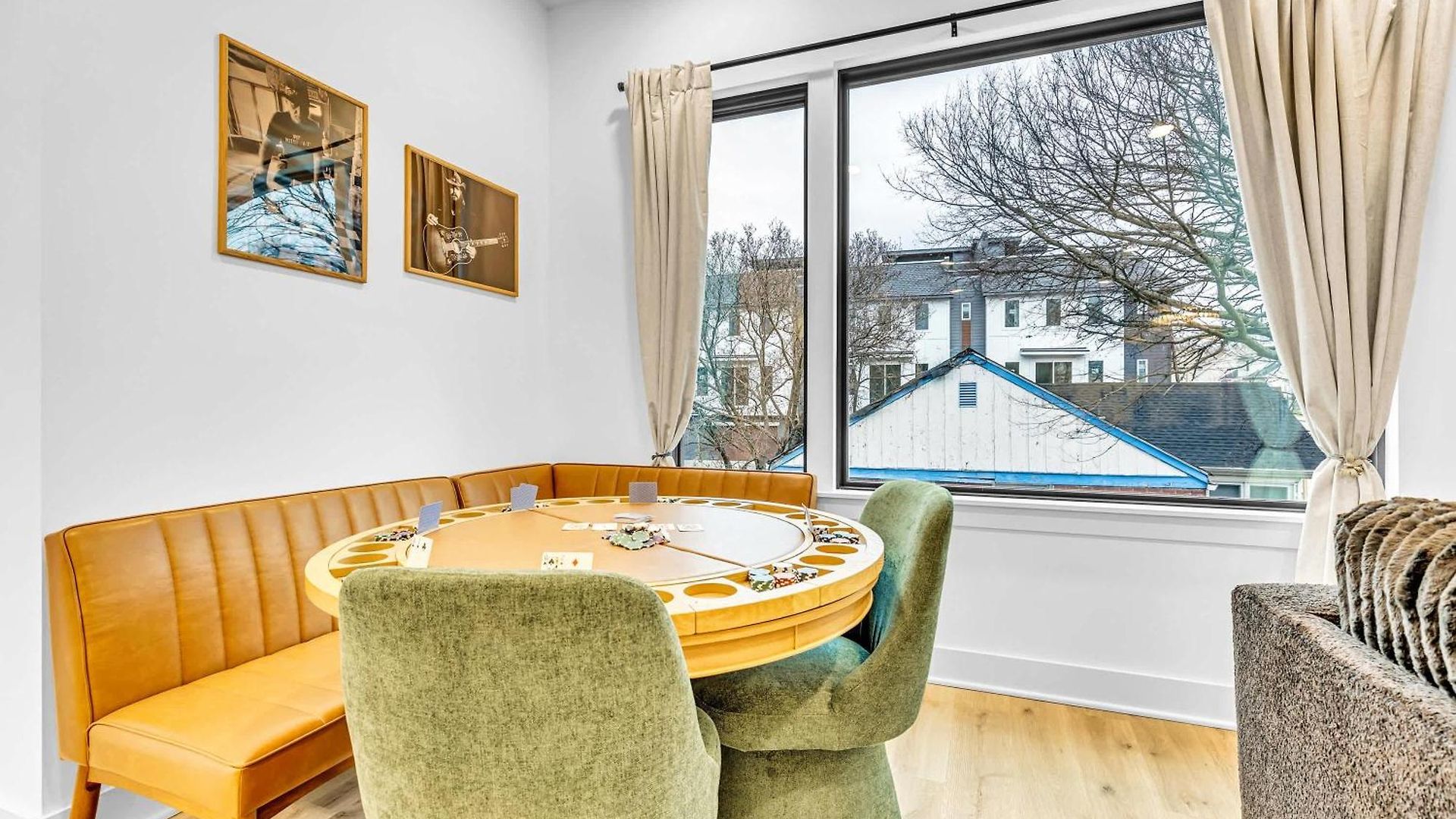 Holiday home Luxury Hot Tub & Rooftop Deck Downtown *
