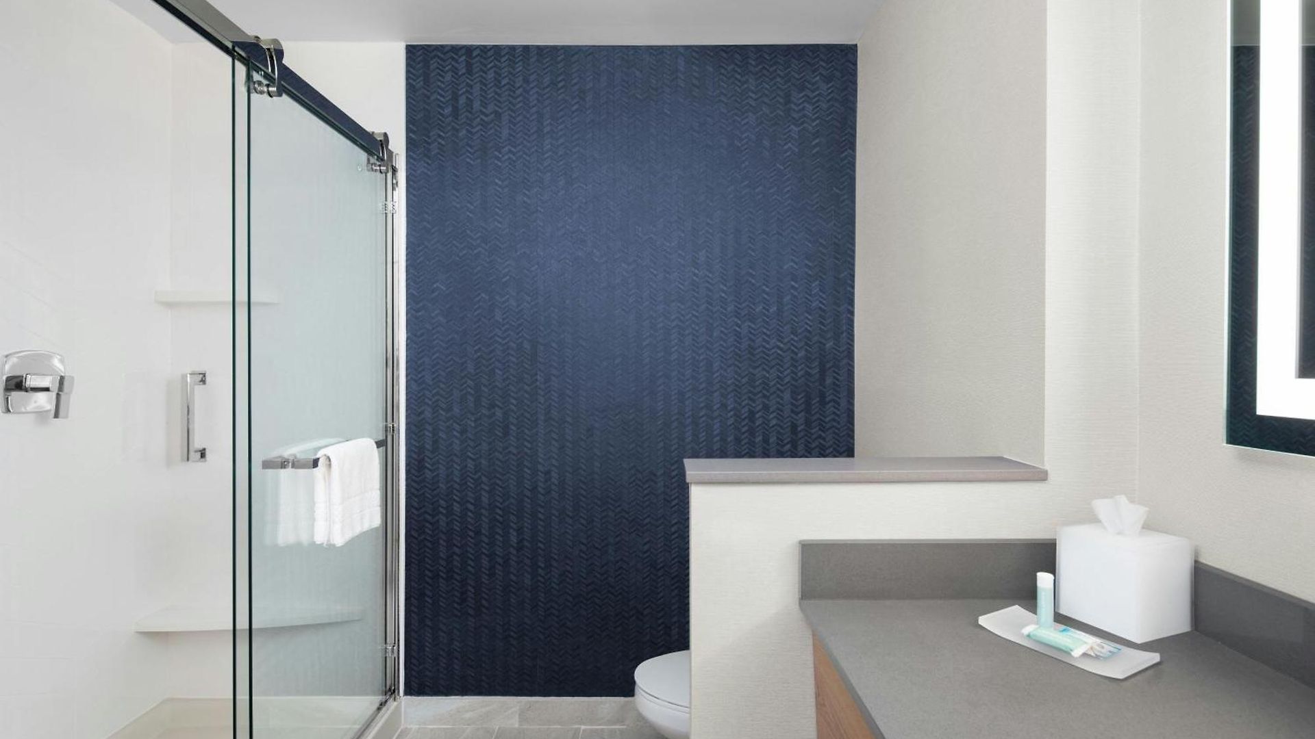 Fairfield By Marriott & Bellevue 3*