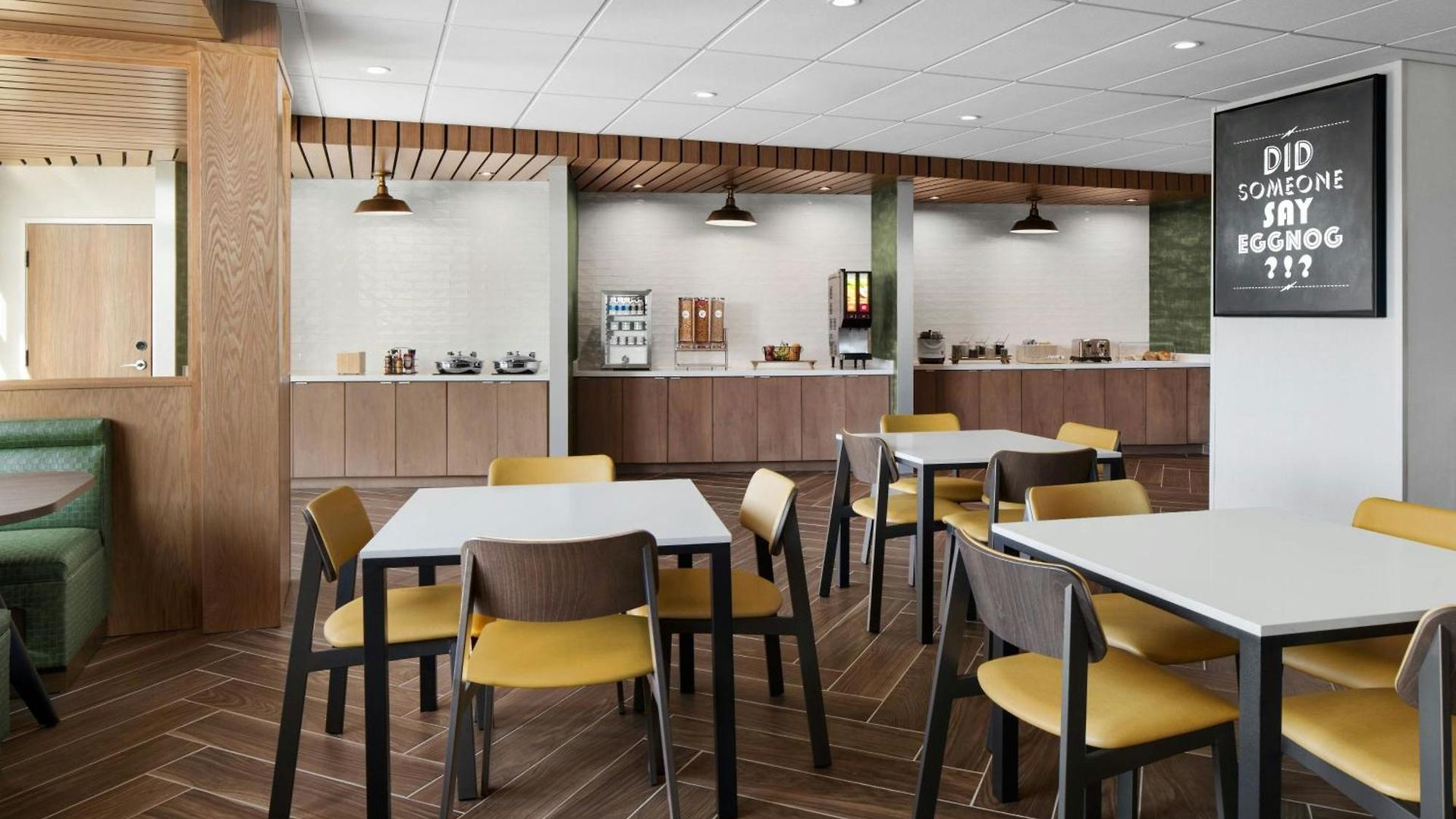 Hotel Fairfield By Marriott & Bellevue 3*