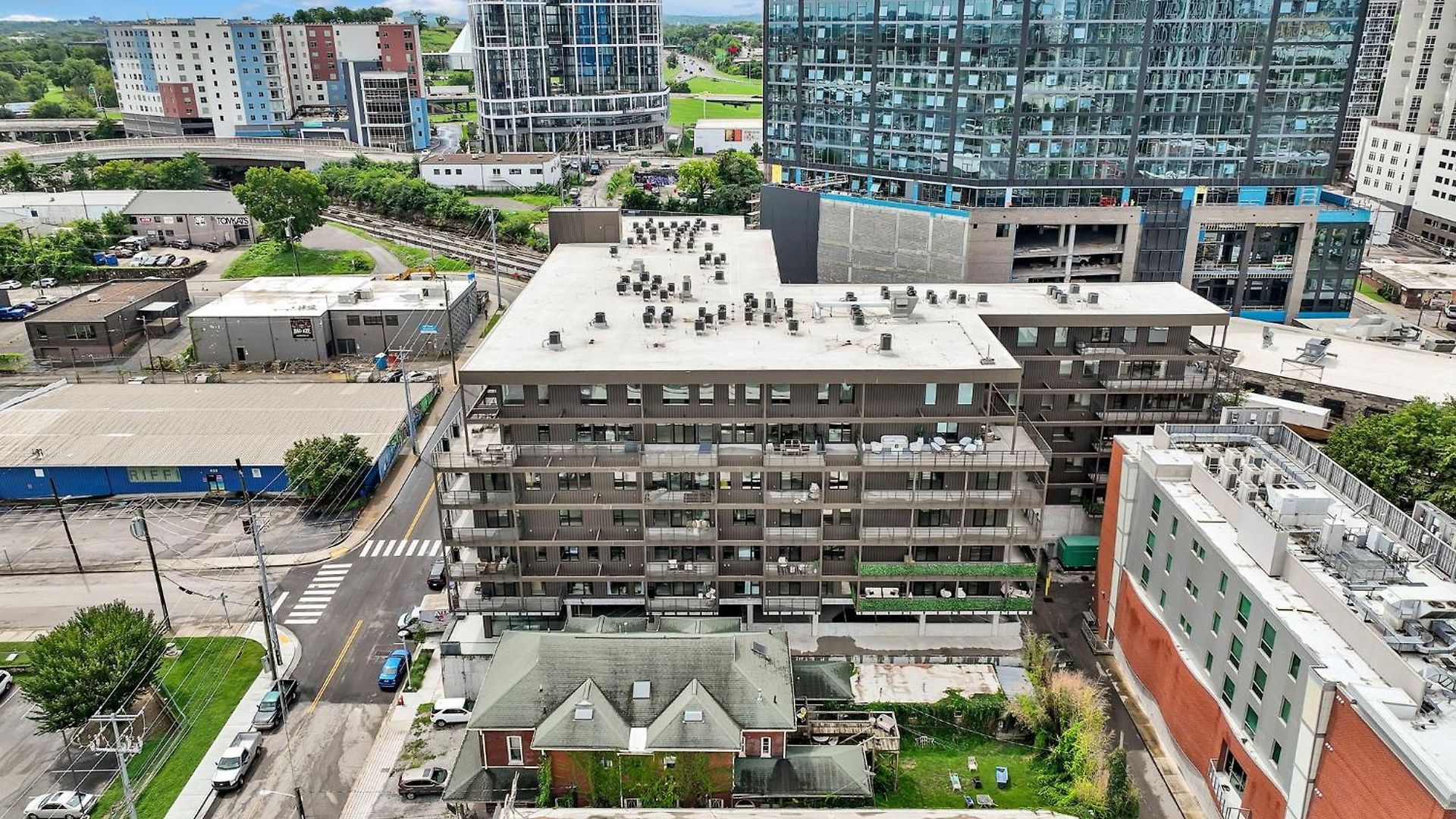 The Gibson- Pool/gym/parking, Walk To Broadway Nashville