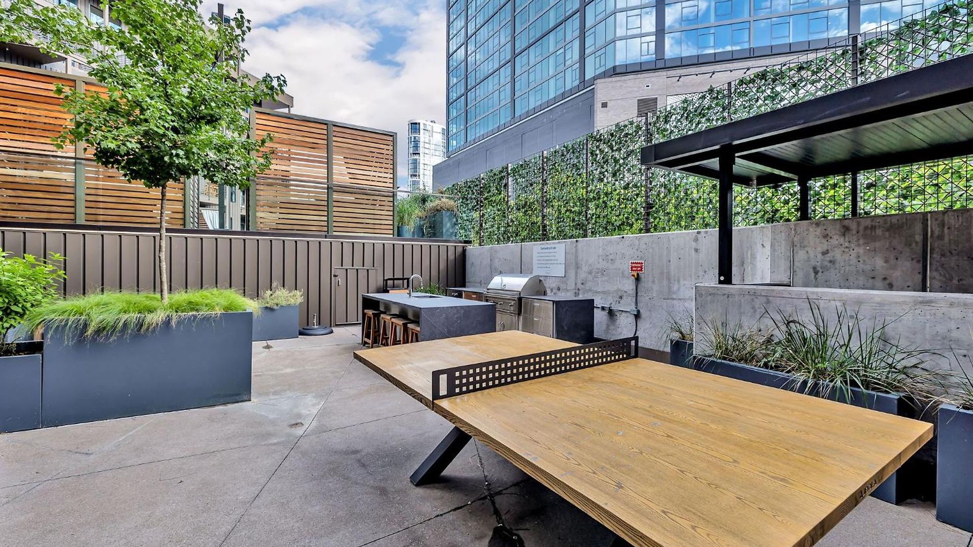 Beverly Nash Downtown, Incredible Skyline Views, Walk To Broadway! Nashville