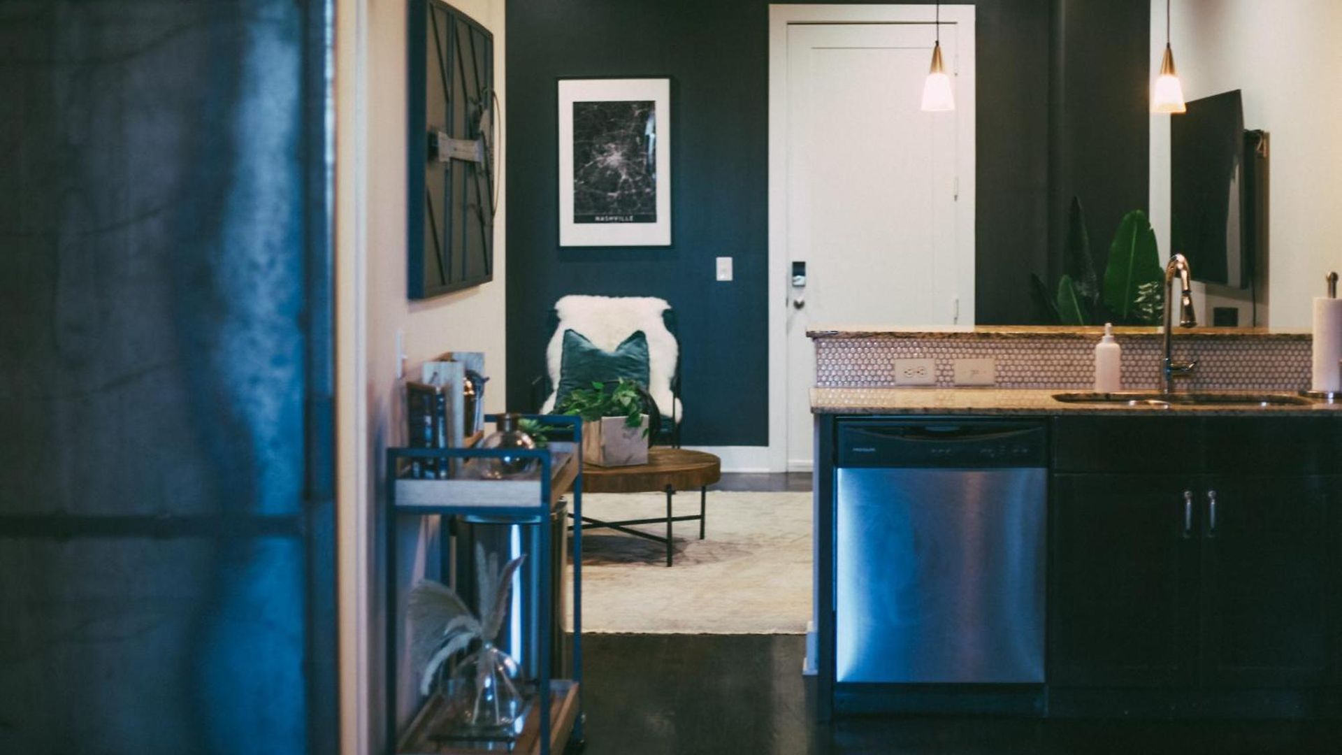 Holiday home Legends Loft Modern Near Vandy On West End *