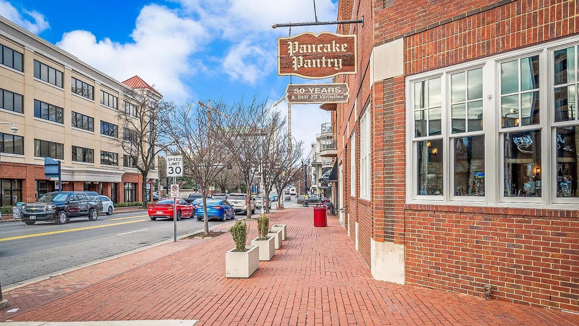 Belmont And Broadway Great For Groups Nashville