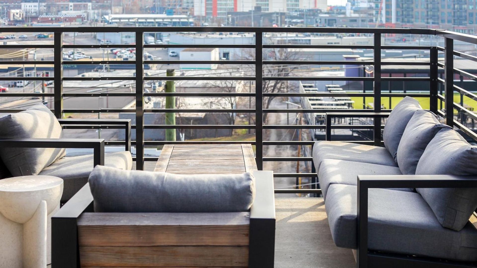 Holiday home Pie Town Emporium- Walk To Broadway, Enjoy Views, Pool, Gym Nashville