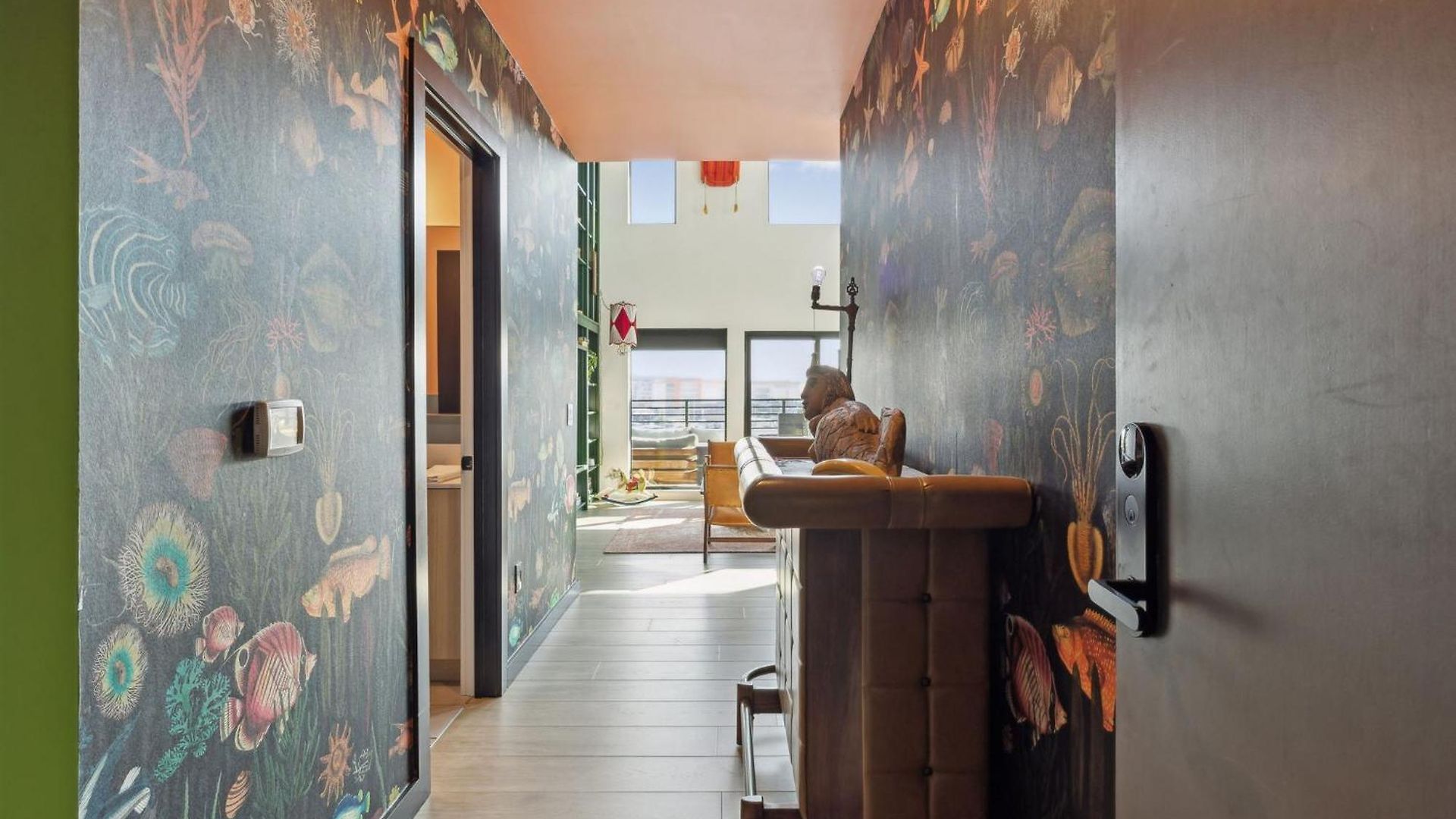 Holiday home Pie Town Emporium- Walk To Broadway, Enjoy Views, Pool, Gym Nashville