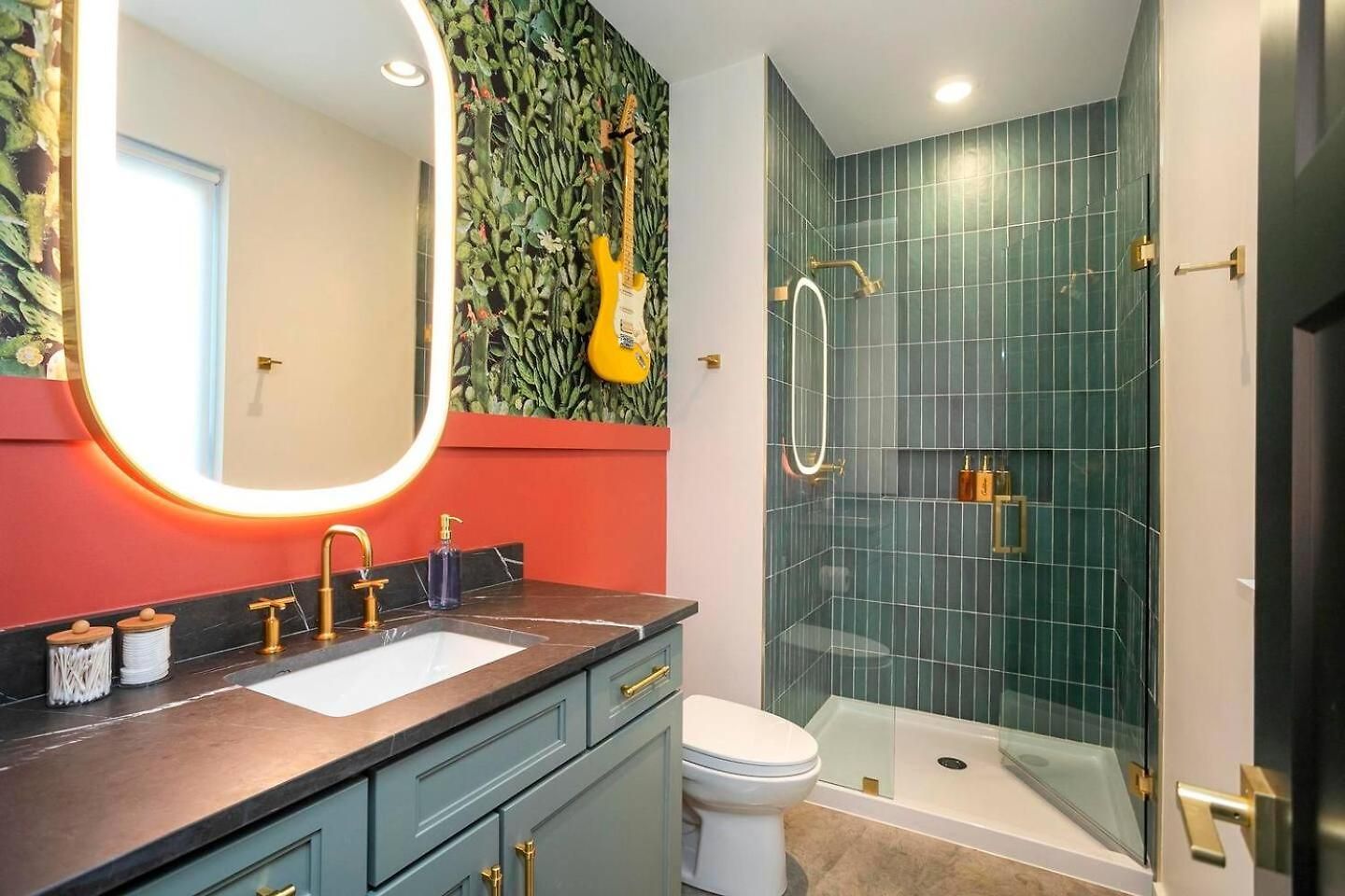 Giddy Up Rooftop Hot Tub, 4 King Suites, Near Dt