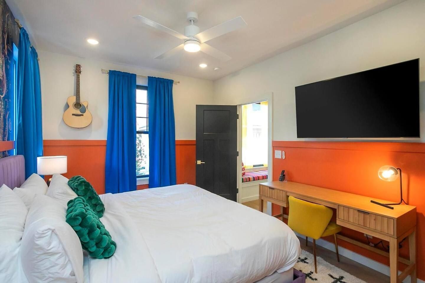 Holiday home Giddy Up Rooftop Hot Tub, 4 King Suites, Near Dt Nashville