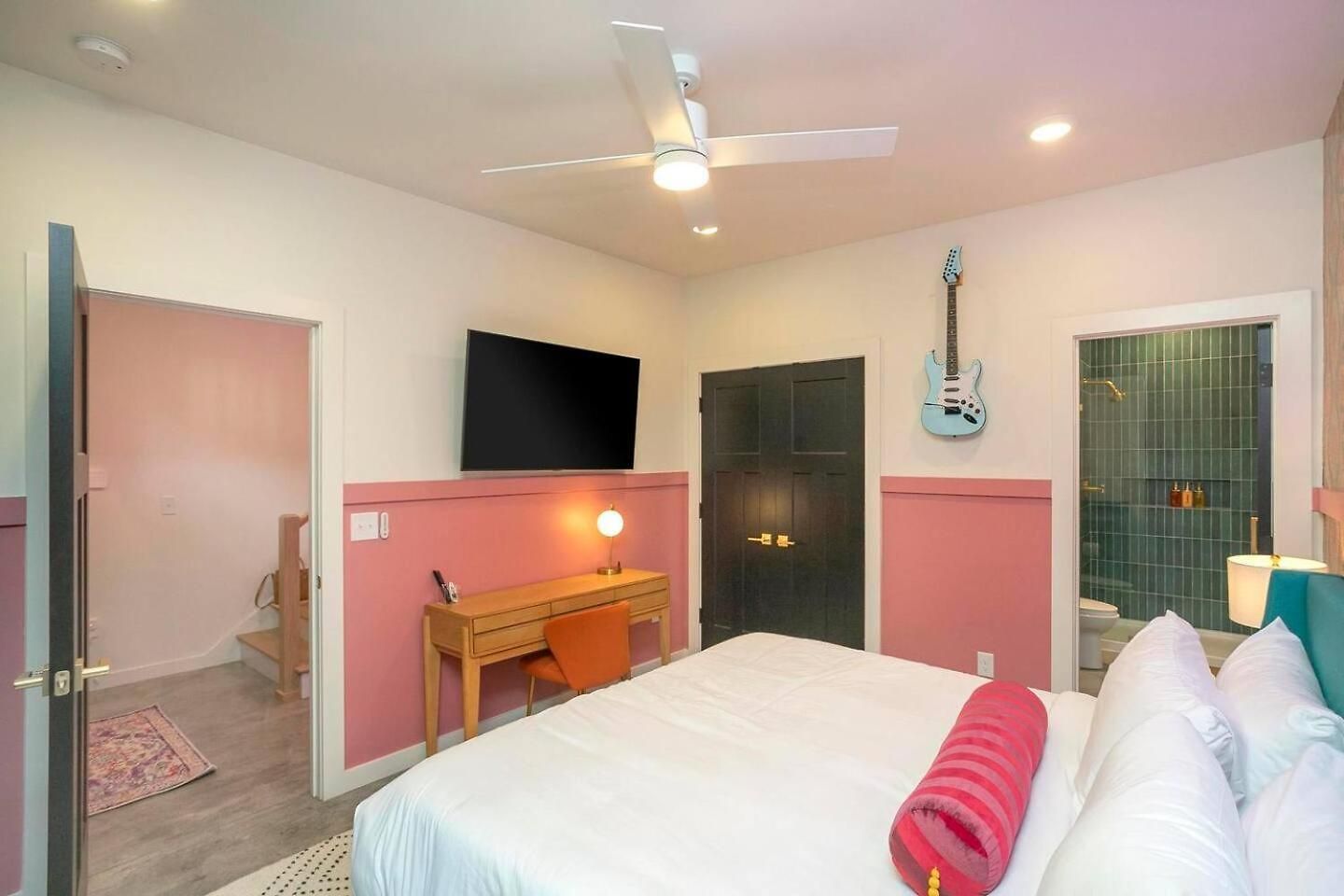 Giddy Up Rooftop Hot Tub, 4 King Suites, Near Dt Holiday home Nashville