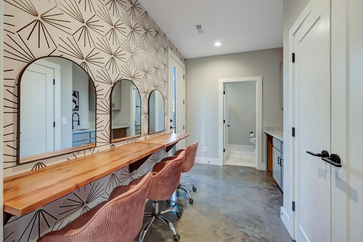 Private Roof Deck - Game - Broadway In 10