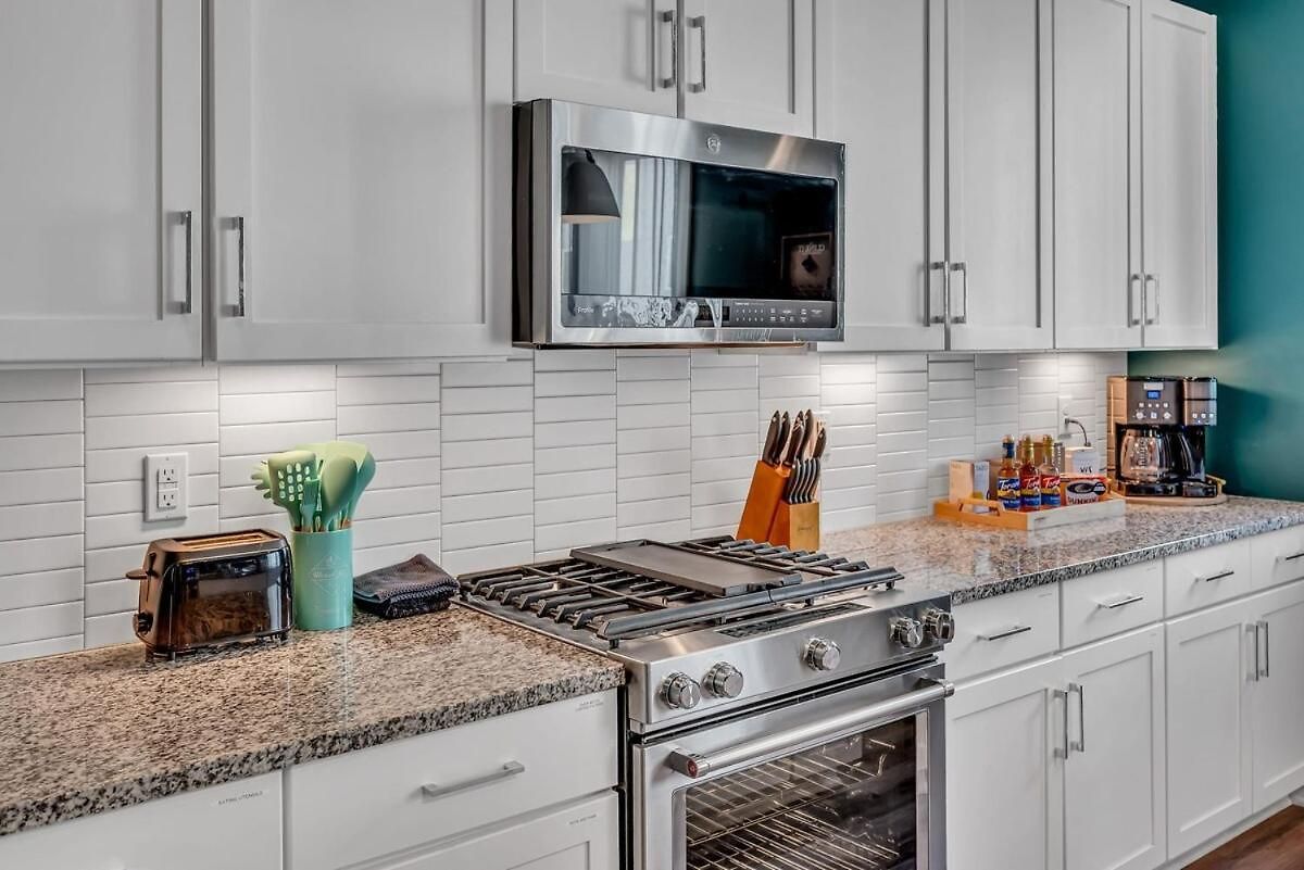 Huge Roof Deck With Games 10 Mins To Broadway Holiday home Nashville