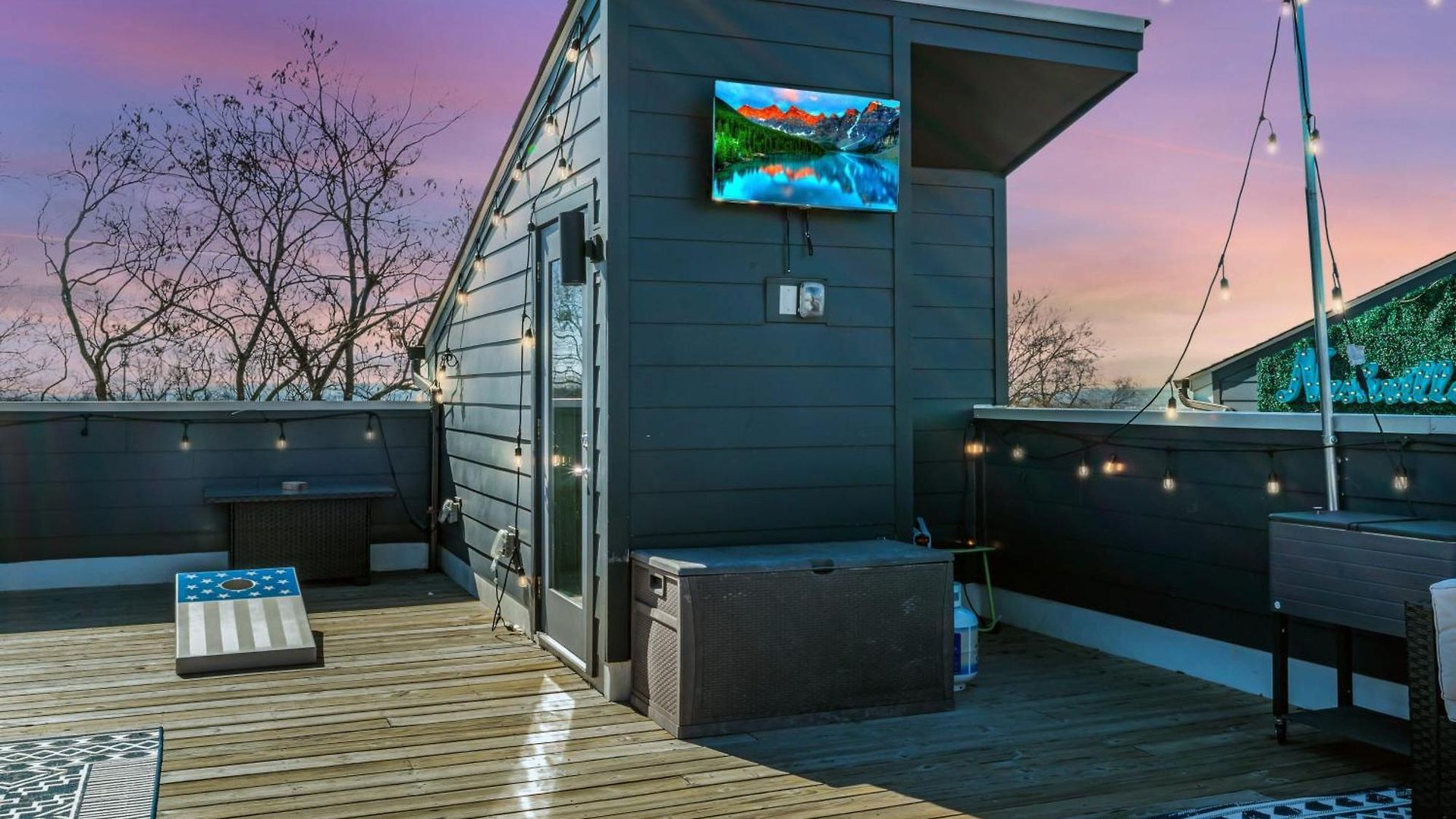 Huge Roof Deck With Games 10 Mins To Broadway