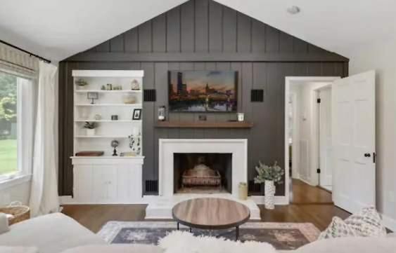 Modern Music Oasis Sauna & Spacious Yard Holiday home *