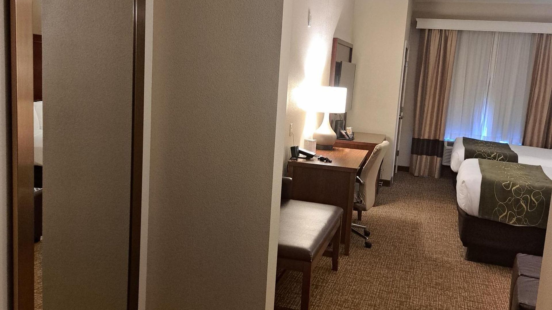 Comfort Near Percy Priest Hotel 4*