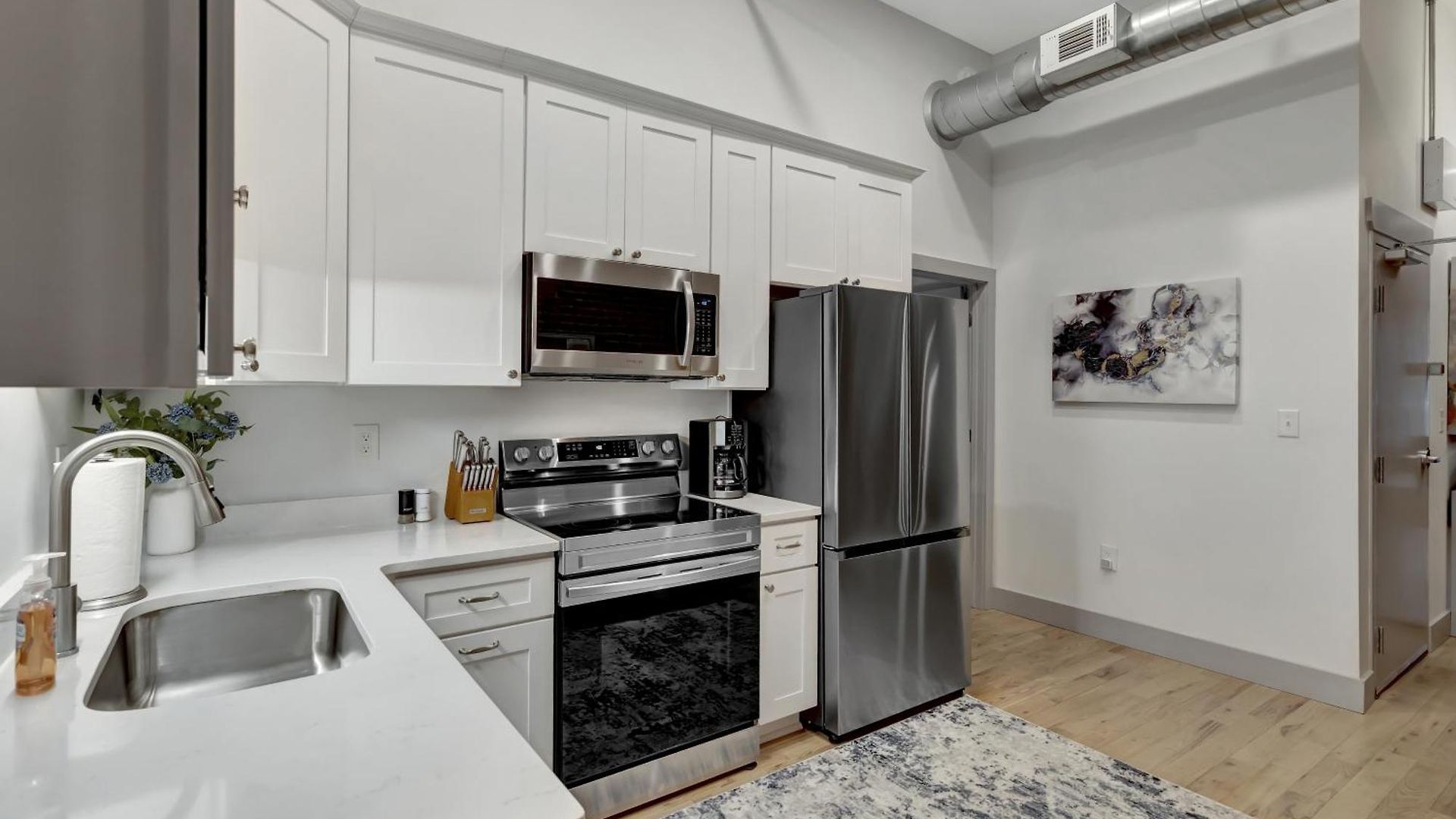 The Majestic Lofts Apartment *