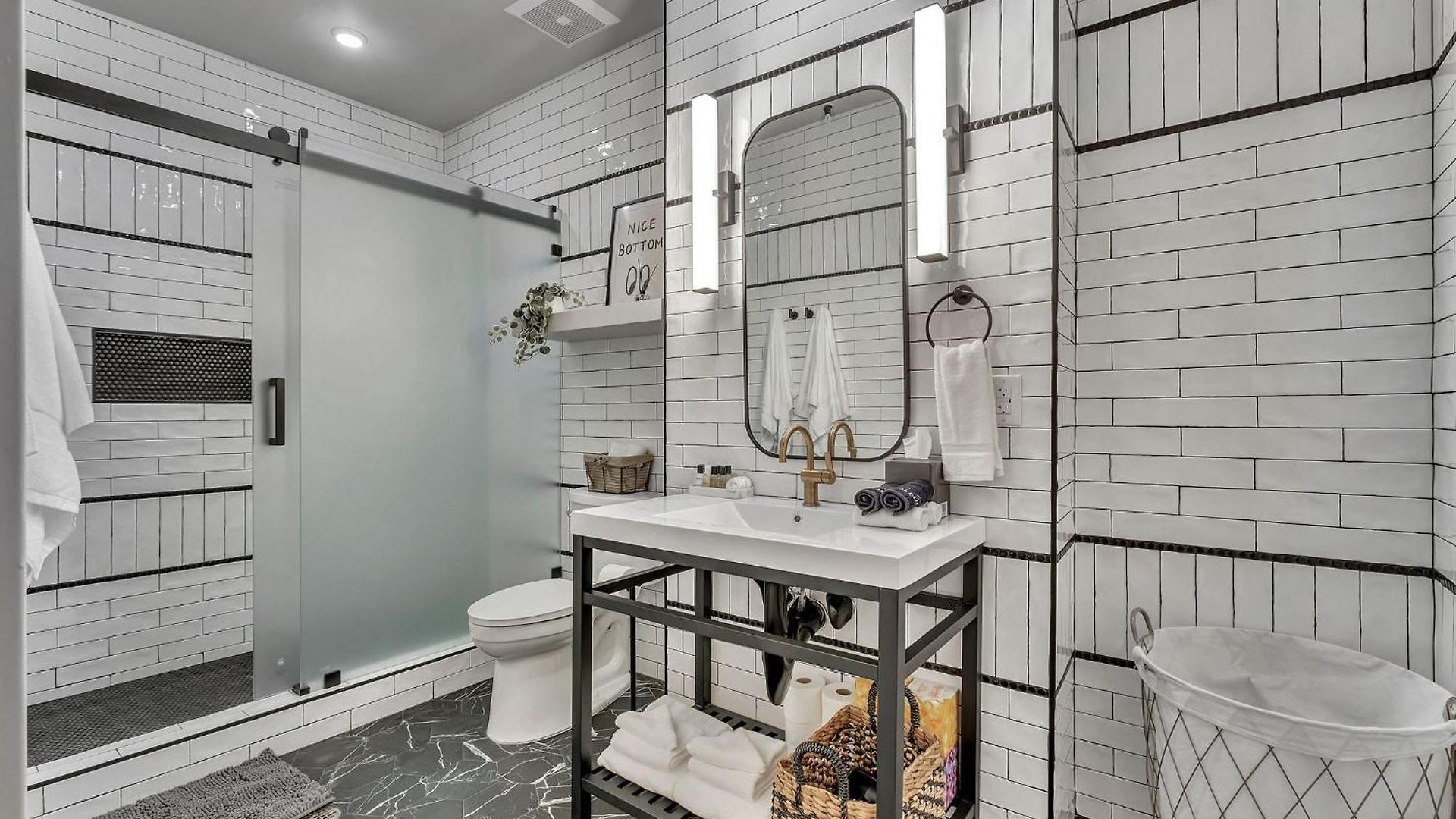 Elvis 4br By Maddox * Nashville