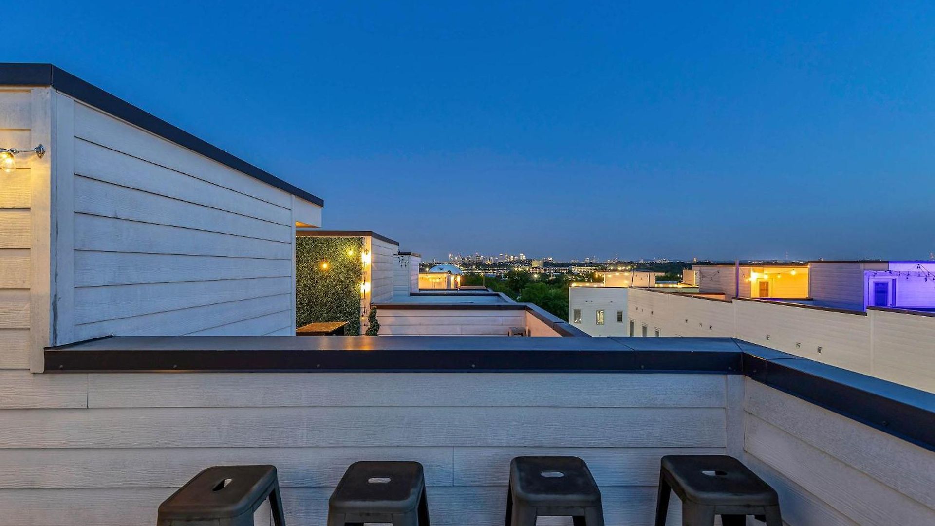New Rooftop With Views Game Dt Nash Holiday home