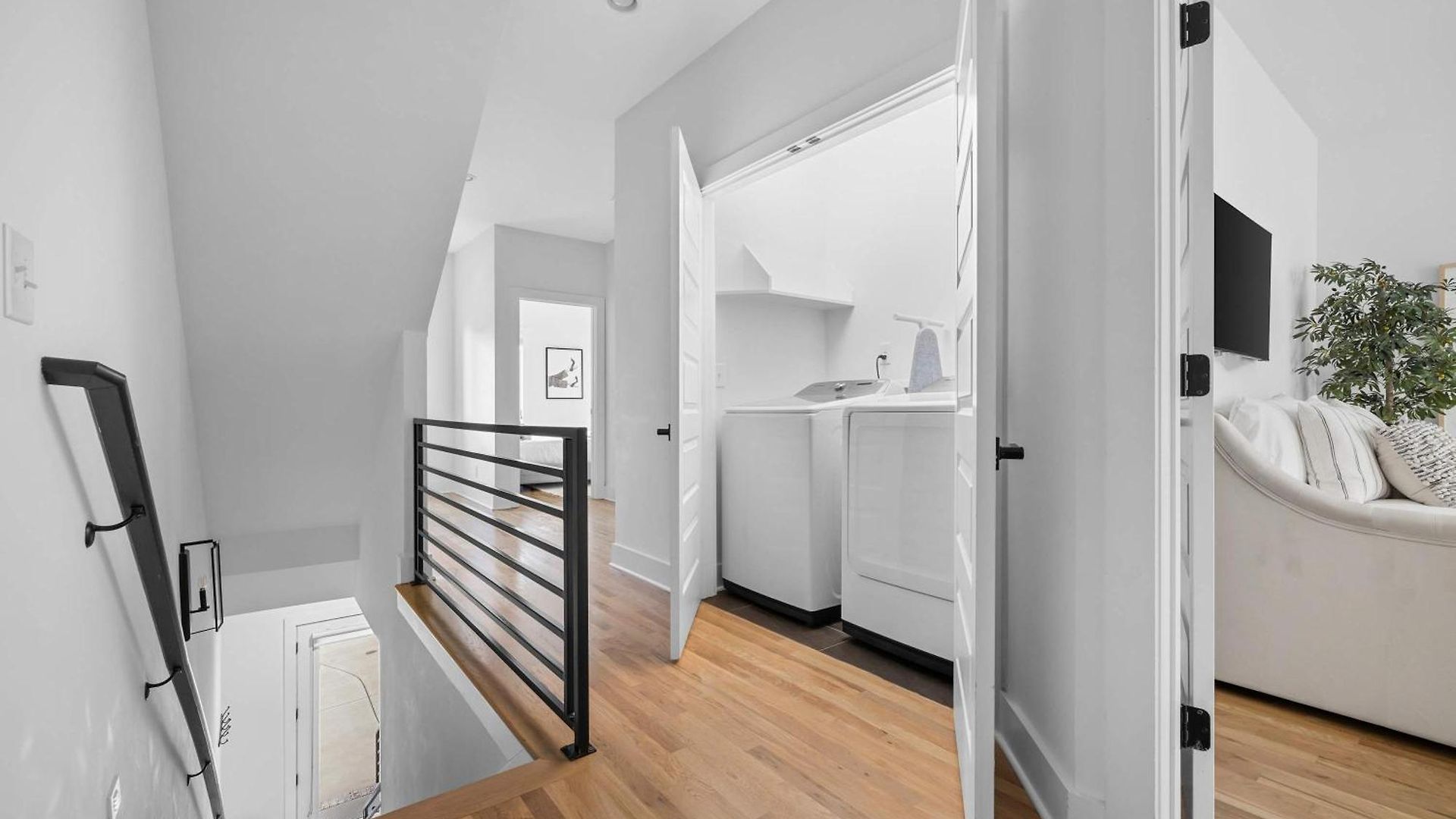 The Waylon - Newly Redesigned, Rooftop With Sauna Holiday home