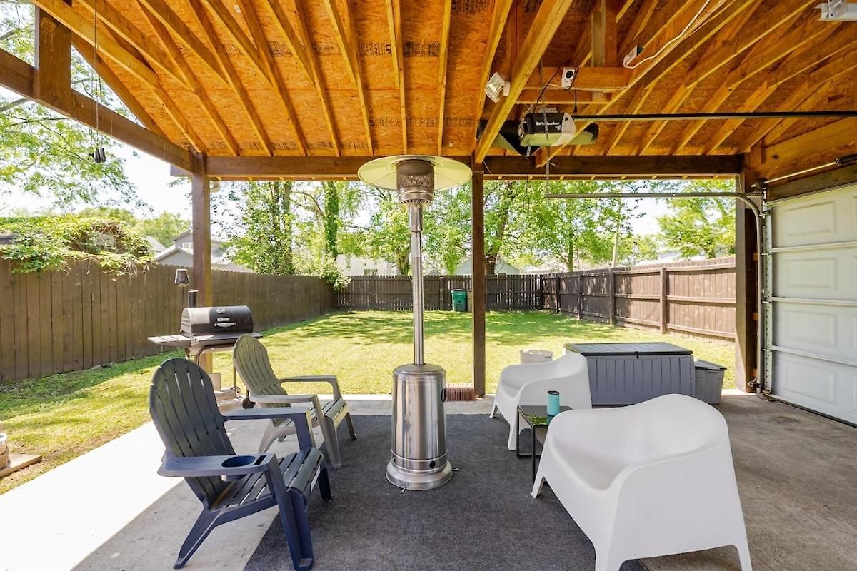 The Little Blue Haus - Two Miles To Broadway Holiday home Nashville