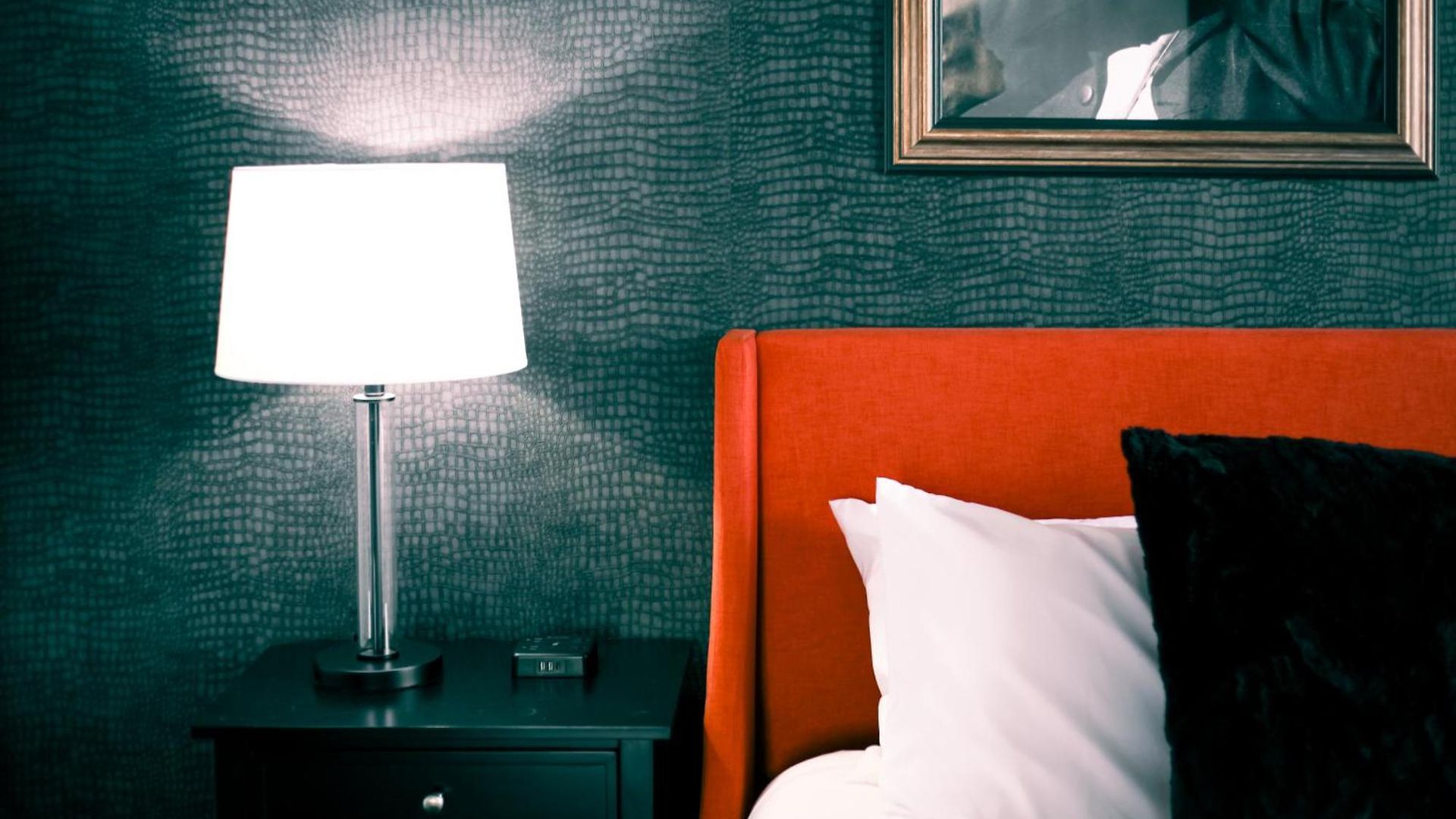 The Outlaw In Downtown By Nautical Holiday home *
