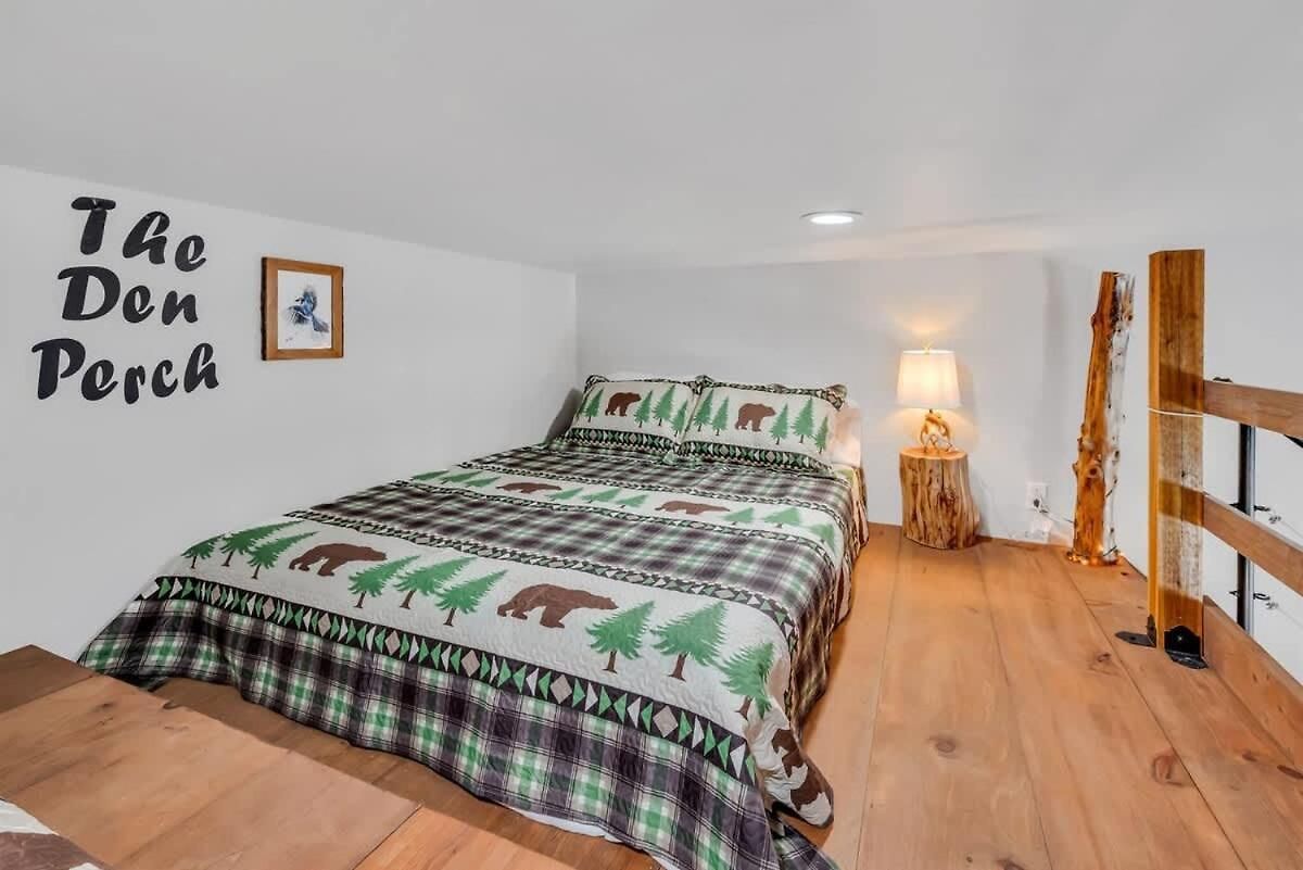Holiday home The Den At J-barn - Secluded Retreat *
