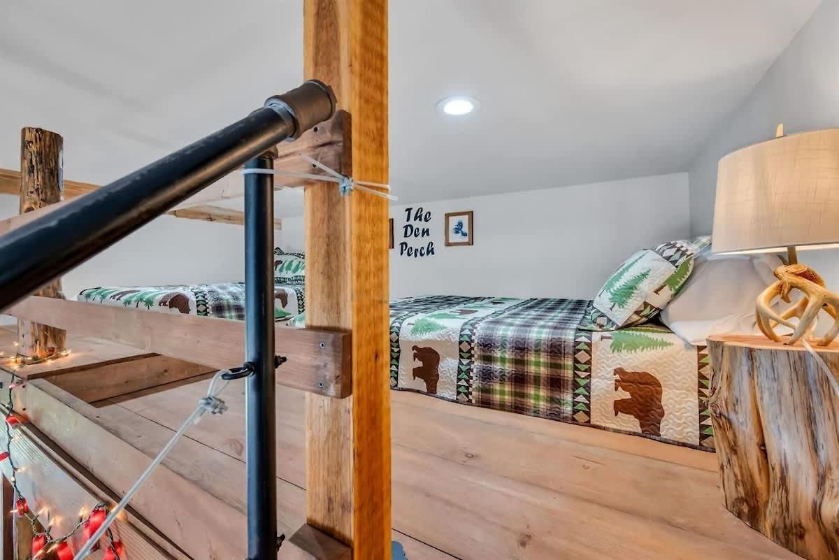 The Den At J-barn - Secluded Retreat * Nashville