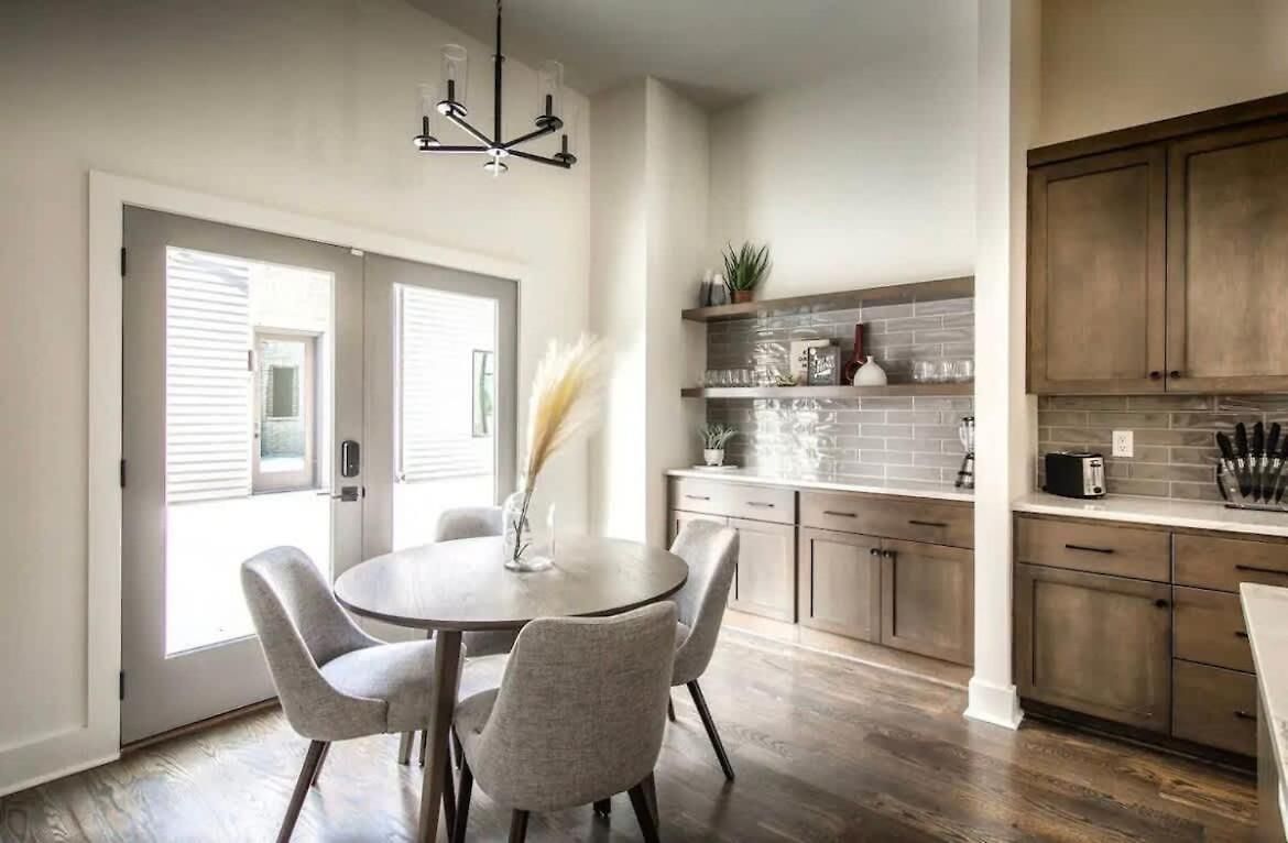 West End Oasis'- 2 Side By Side Homes - Patios * Nashville