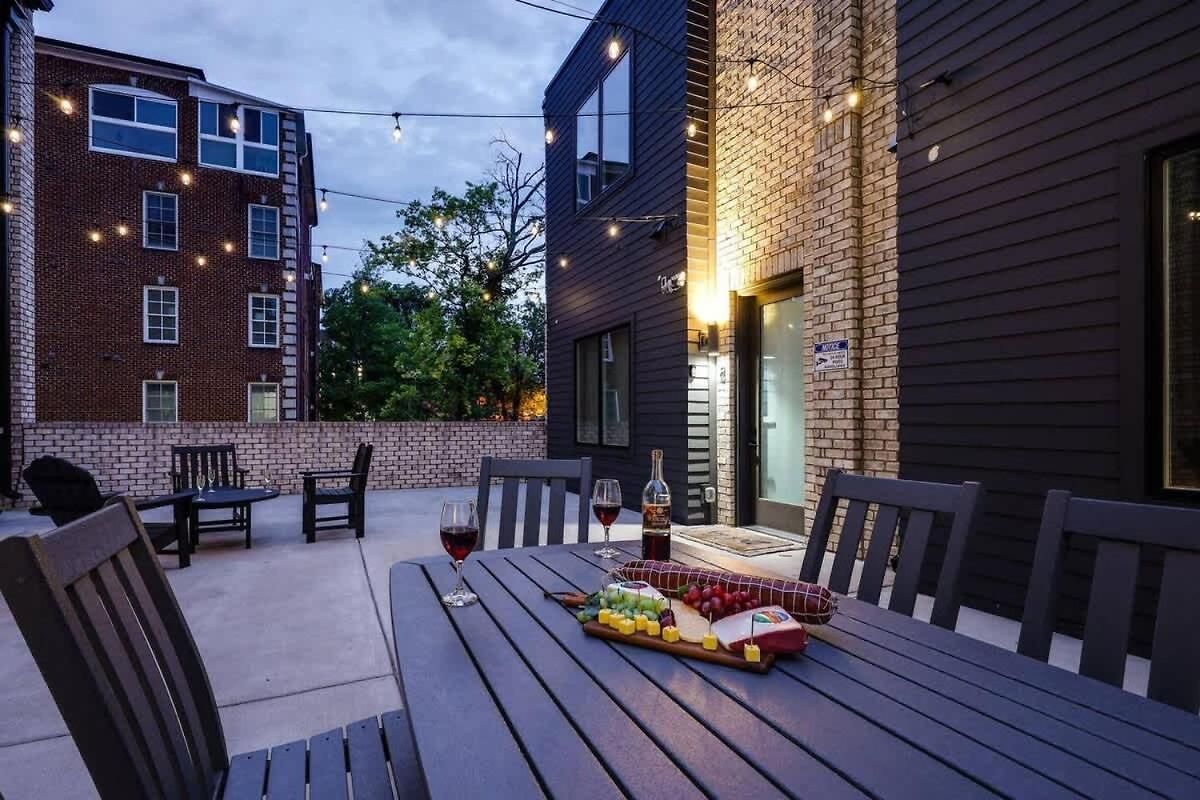 West End Oasis'- 2 Side By Side Homes - Patios Nashville