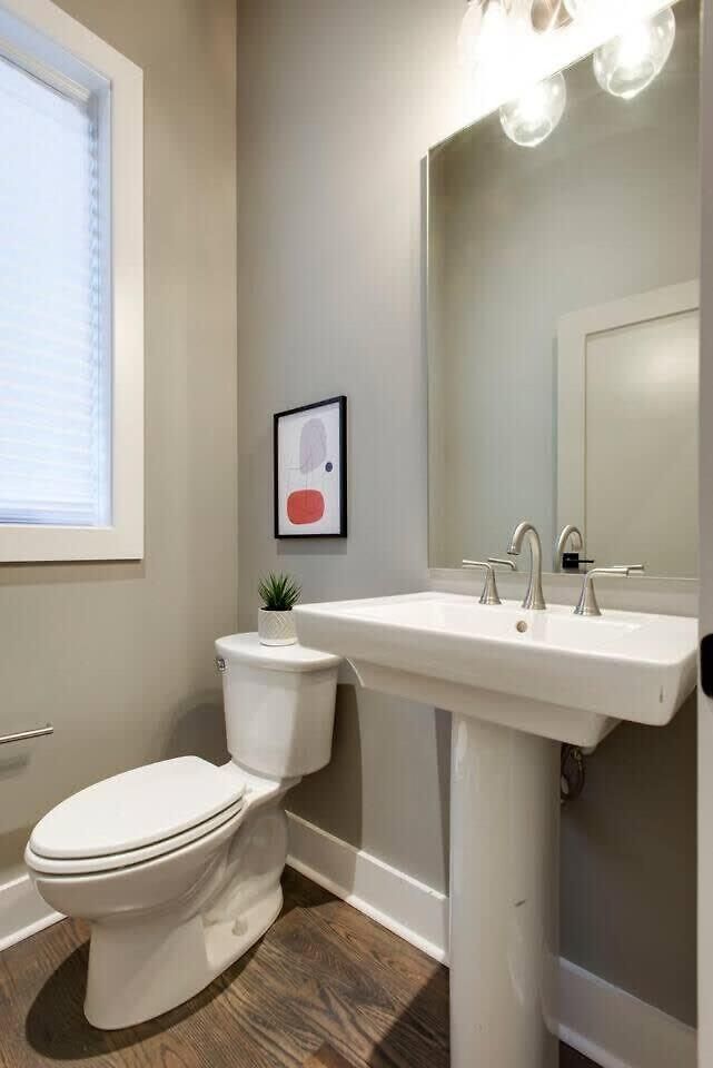 Holiday home West End Dream-private Balcony-6 Mins To Broadway *
