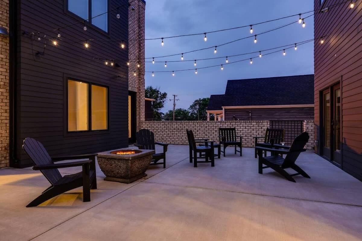 West End Luxe - Outdoor Patio And Rooftop Views