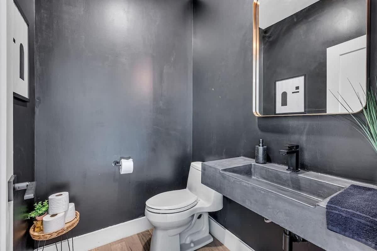 Spacious - 2 Homes, 15 Guests * Nashville