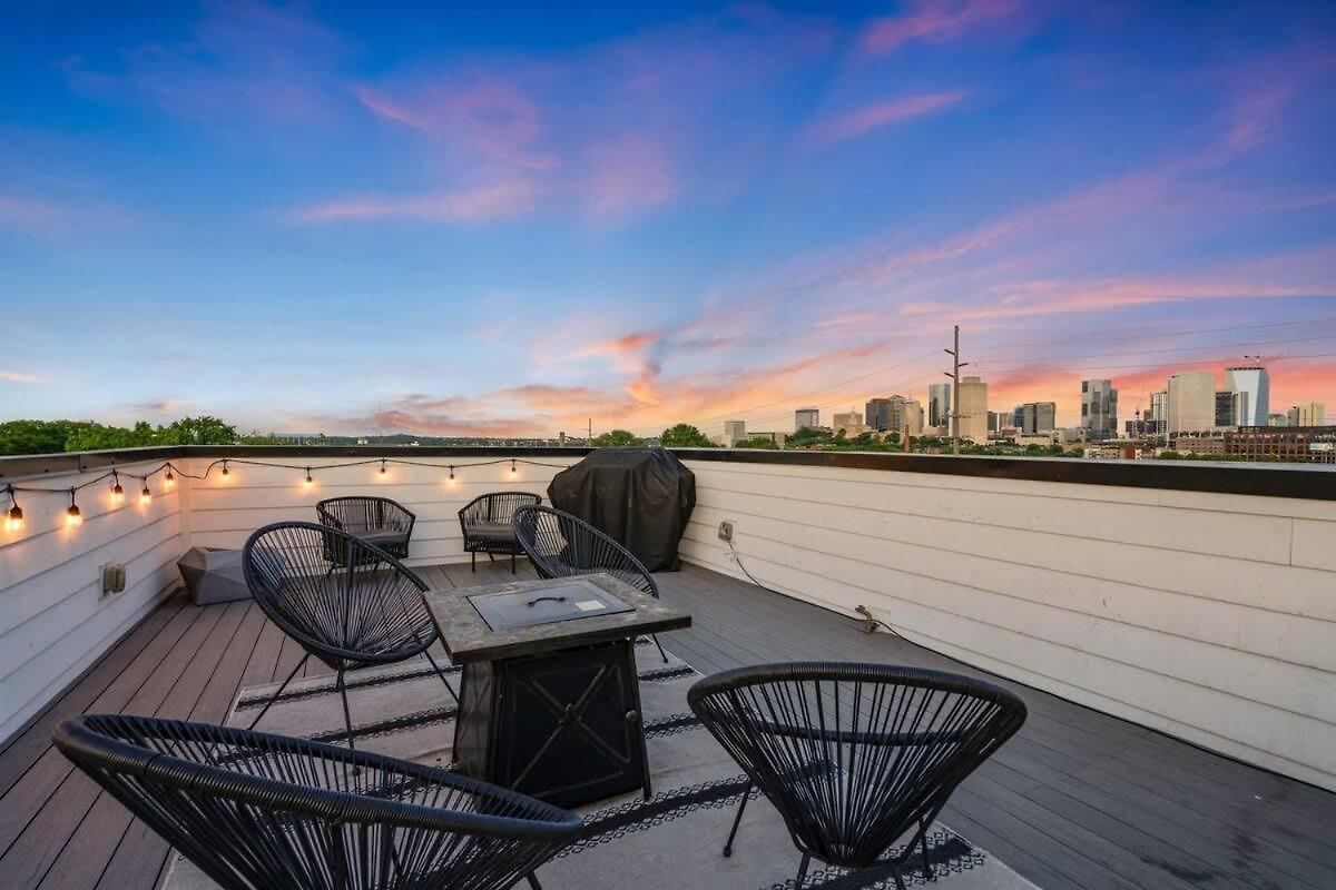 Haven With Gorgeous Skyline Views