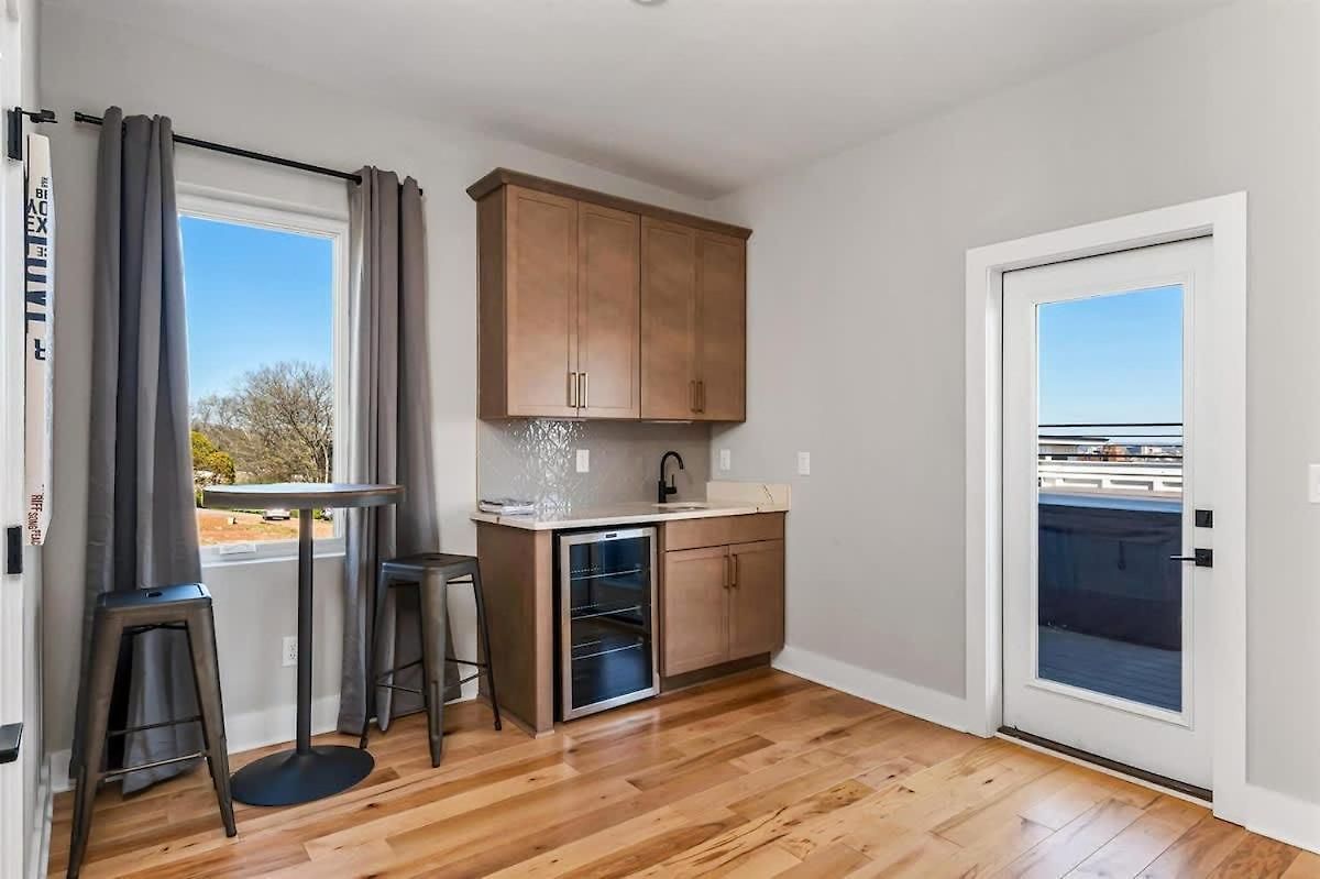 Spacious Nash For 12 Guests With Rooftop Views And Hot Tub * Nashville