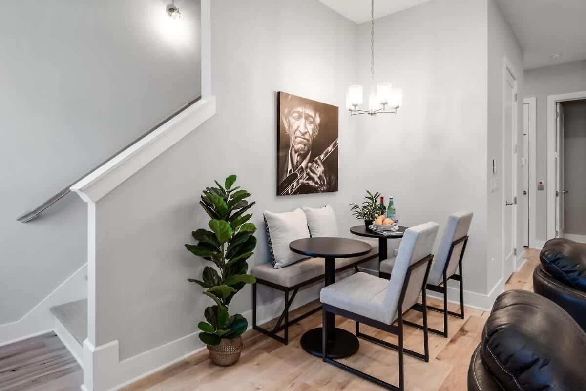 Side By Side Nash Homes - Relaxing Rooftop Patios