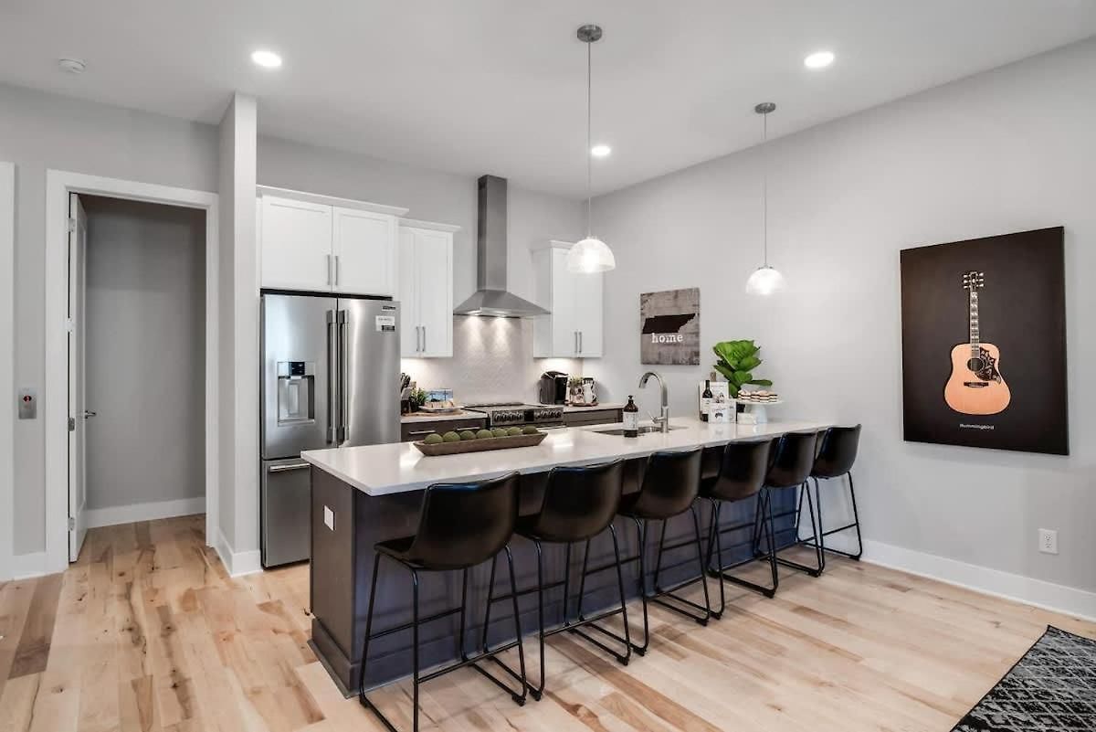 Side By Side Nash Homes - Relaxing Rooftop Patios * Nashville