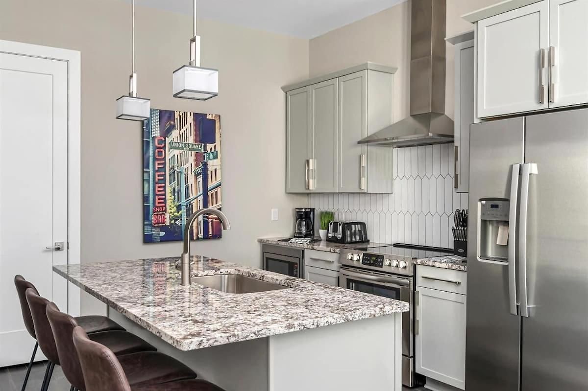 Brand New Side By Side Homes - Sleeps 24 Guests Nashville