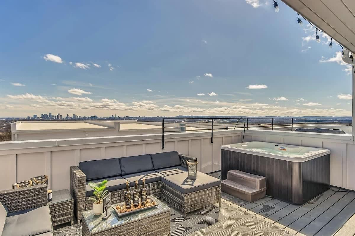 Gorgeous New Nash - Rooftop Views - Hot Tub Nashville