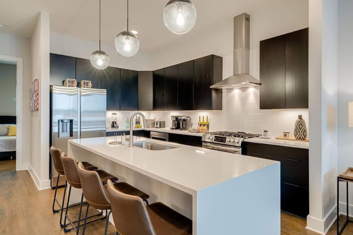 Two Large Homes Minutes To Downtown Nashville
