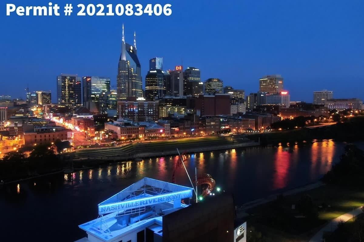 Gorgeous Home-minutes To Lower Broadway Nashville